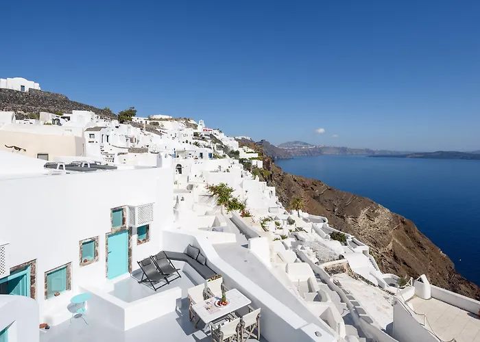 Cave Agapi Oia (Santorini)