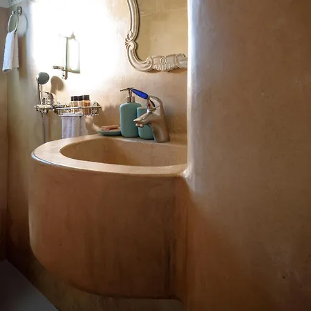 Cave Agapi Villa *
